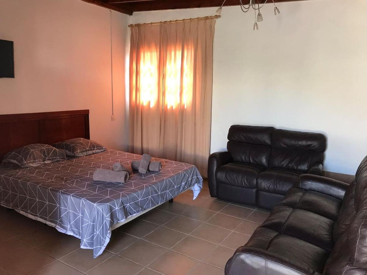 Villa Tania - Villa Independiente Con Piscina Privada Playa Blanca Dış mekan fotoğraf